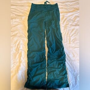 Lululemon Lined Dance Studio Size 6 *** Submarine ***